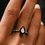 серебряное кольцо капля темно-фиолетовый