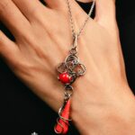 серебряный кулон с кораллом